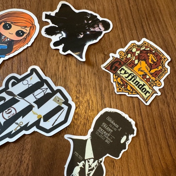 Harry Potter Hermione Gryffindor Vinyl Diecut Stickers Neutral Pack of 5 New - Picture 2 of 2